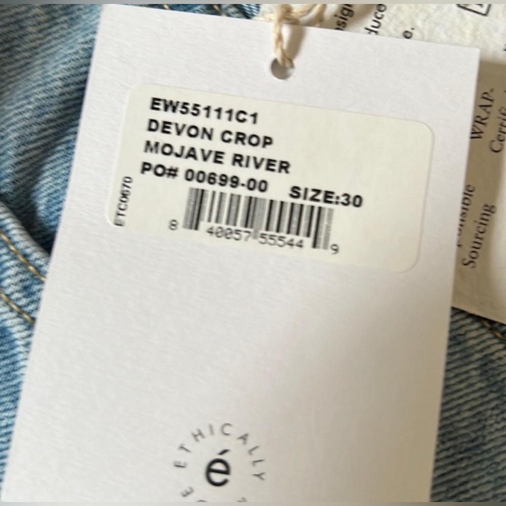 NWOT ETICA DEVON HIGH WAIST WIDE LEG DISTRESSED JEANS SIZE 30 - Picture 9 of 10